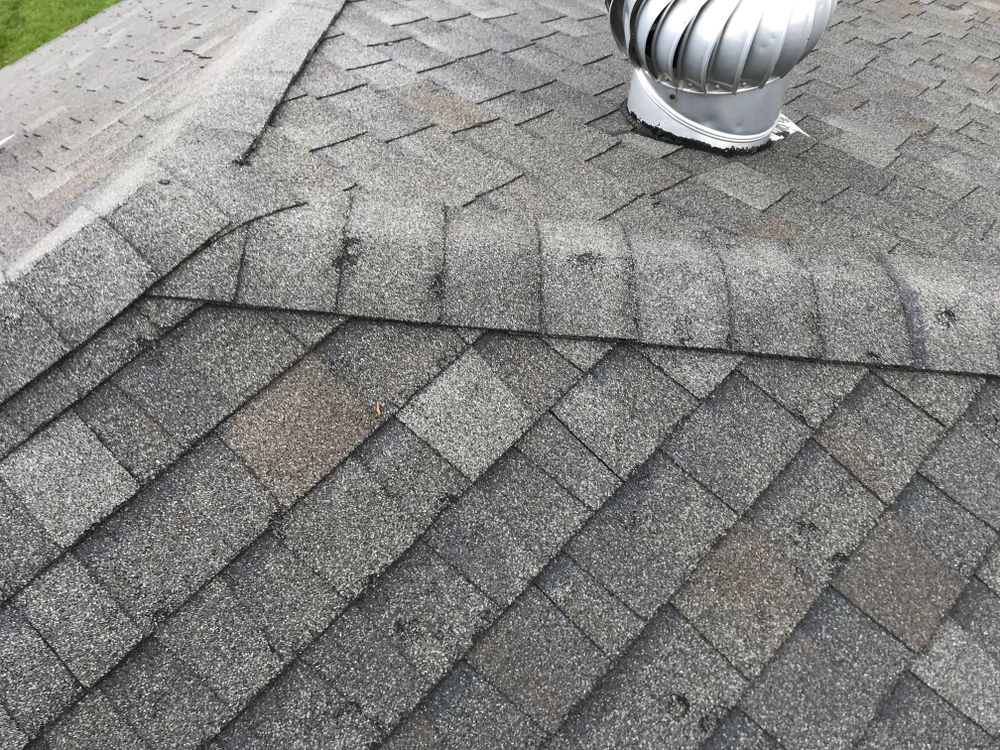 Roof,showing,hail,damage,inspection